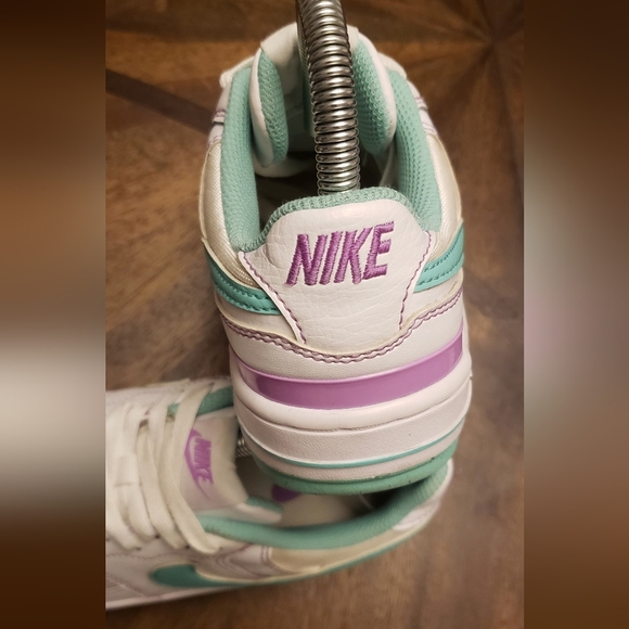 Nike Gamma Force Women's Size 5 White/Mint Green/Lavender - Picture 10 of 15